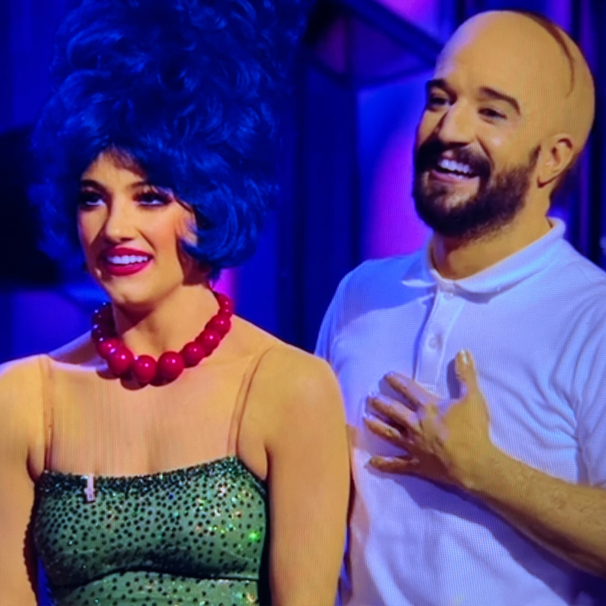 you-must-see-charli-d-amelio-costume-as-marge-simpson-on-dwts-cnnislands