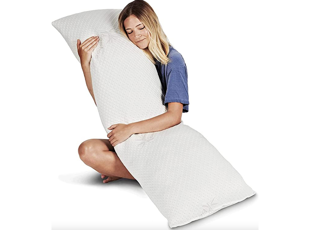 How To Use a Body Pillow for a Better Night's Sleep
