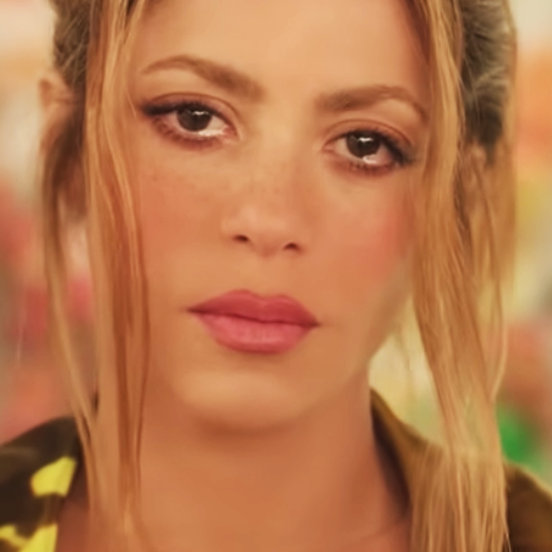 Tearful Shakira Alludes to Breakup With Gerard Piqué in Music Video