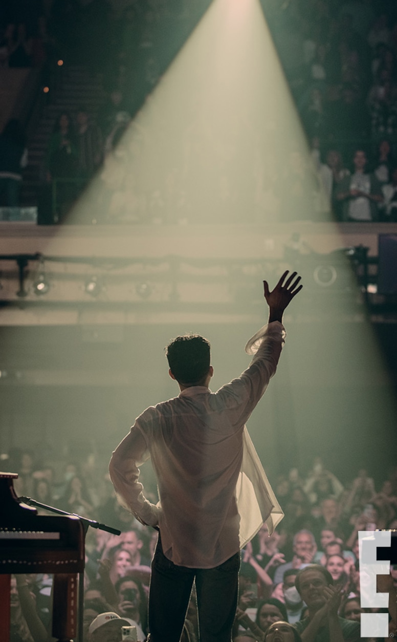 Backstage Pass, Charlie Puth