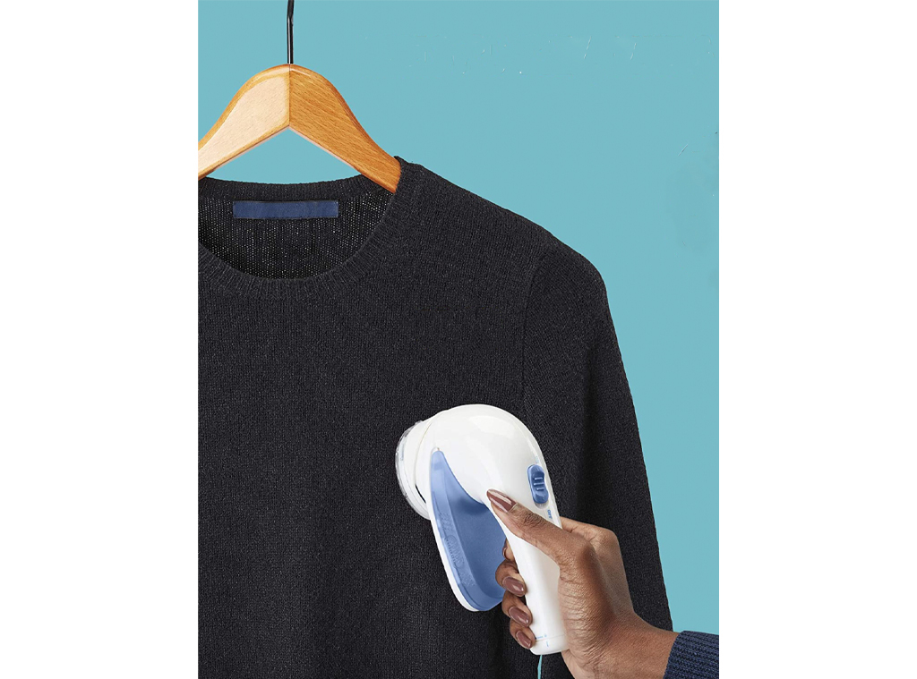 Battery Operated Fabric Shaver And Lint Remover - Sweater Defuzzer For  Removing Fuzz And Pills From Clothes, Furniture, Couch, And Blankets - Easy  To