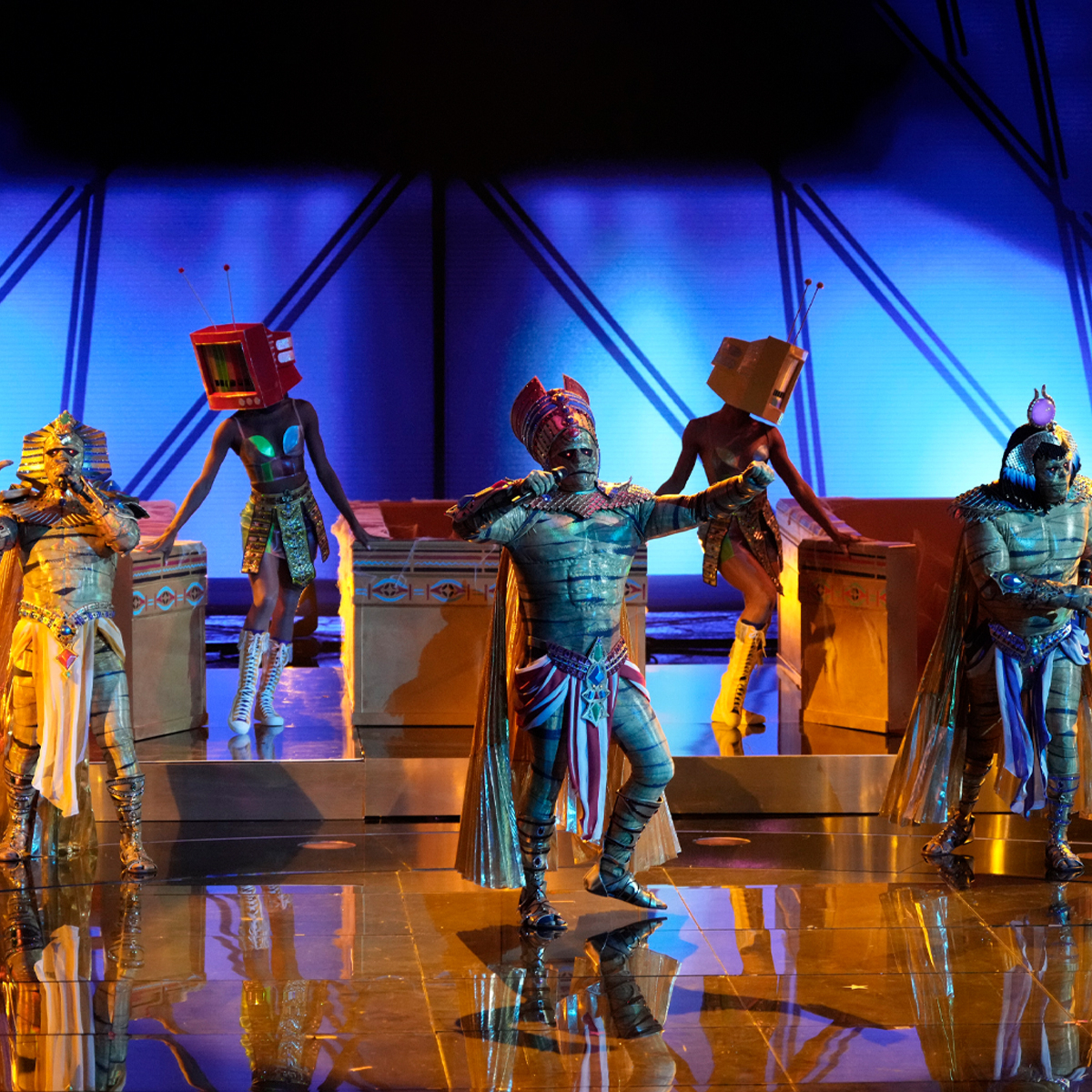 The Masked Singer Mummies revealed as Brady Bunch stars