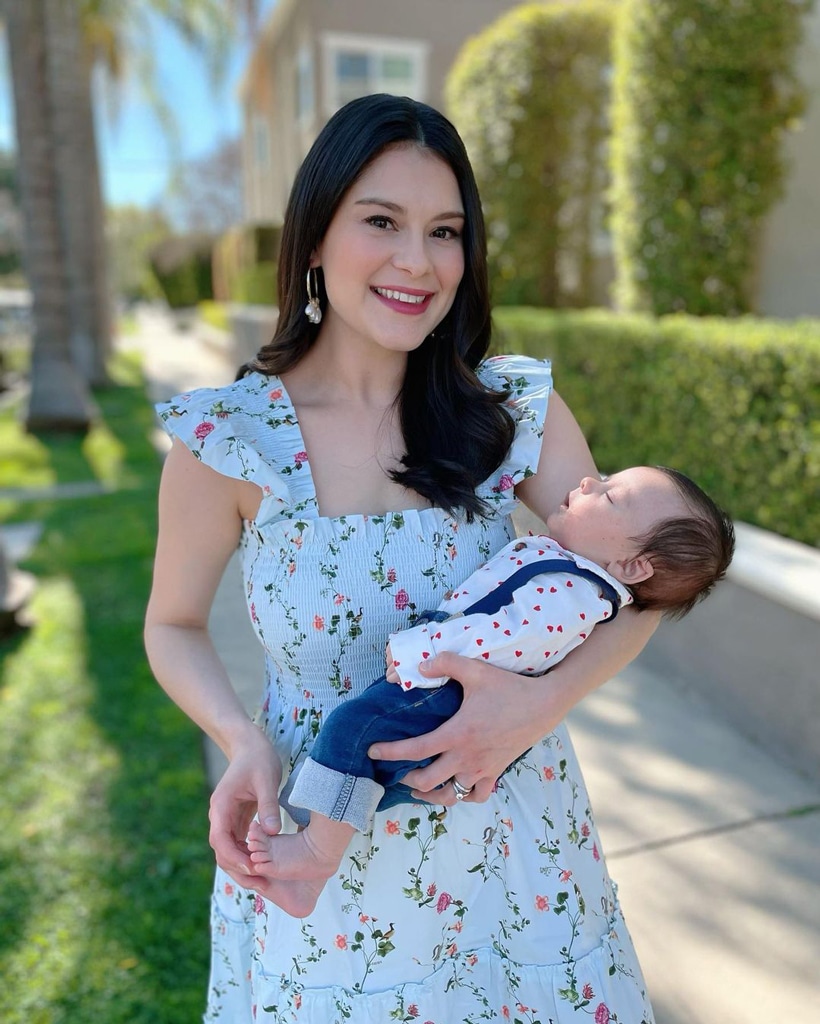 How the Viral Nap Dress Helped Me Love My Body After Giving Birth How the Viral Nap Dress Helped Me Love My Body After Giving Birth