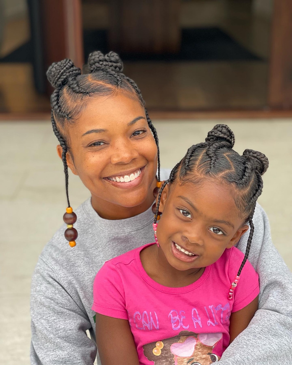 Gabrielle Union & Daughter Kaavia Adorably Twin With Their Hairstyles - E!  Online