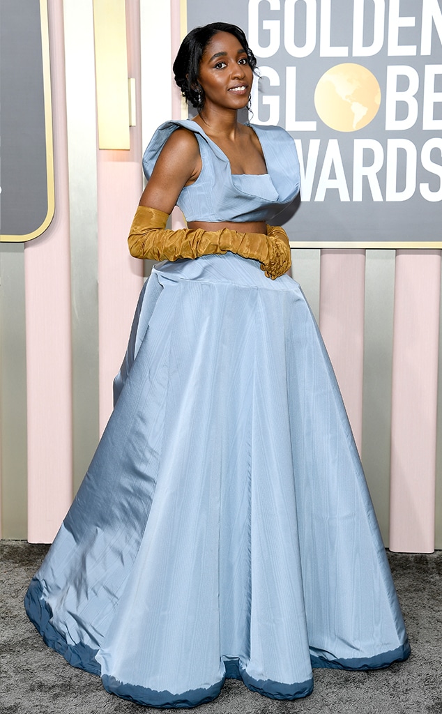 Jennifer Coolidge's Stylist Reveals 2023 Golden Globes Dress Details Jennifer Coolidge's Stylist Reveals 2023 Golden Globes Dress Details