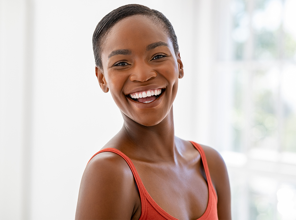 Тези най-високо оценени продукти за избелване на зъби ще ви накарат да се усмихвате без прекъсване