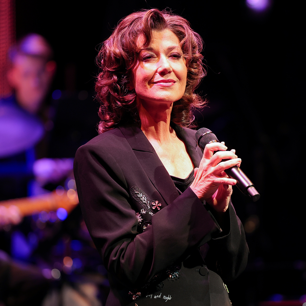 Amy Grant Struggles to Remember Her Lyrics 6 Months After Head Injury