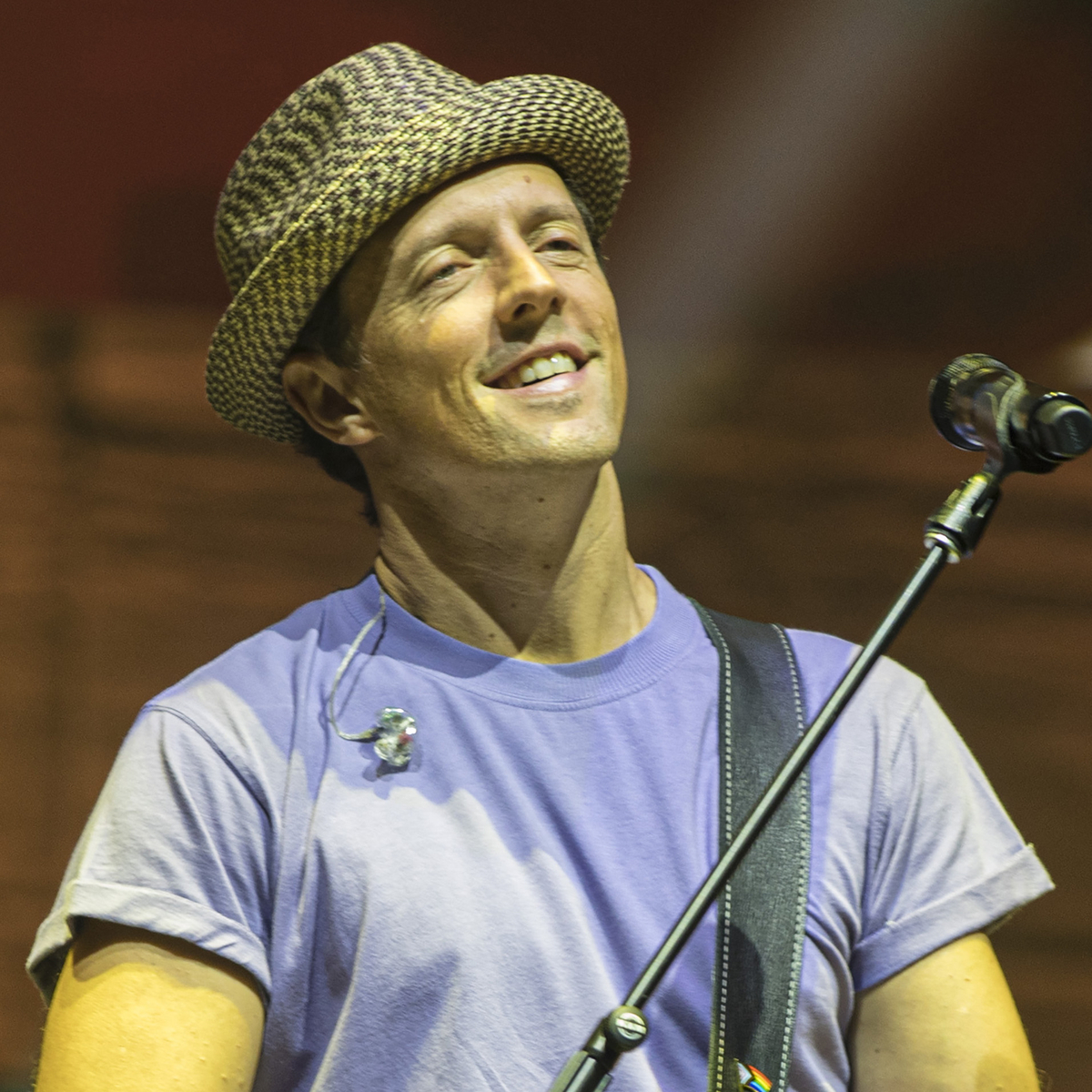 How Jason Mraz Healed His “Guilt” Before Coming Out as Bisexual
