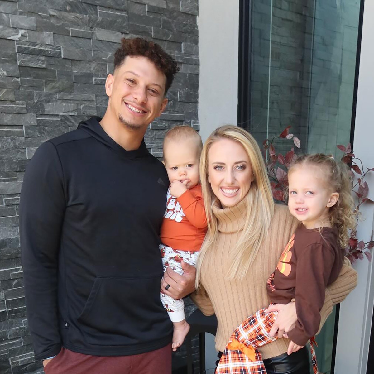 Patrick Mahomes, Brittany Mahomes, Sterling, Bronze, Thanksgiving 2023