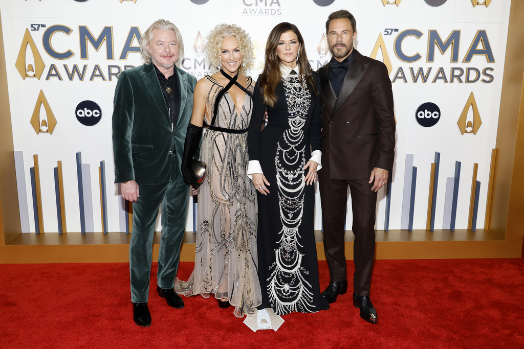 CMA Awards 2023, Phillip Sweet, Kimberly Schlapman, Karen Fairchild, and Jimi Westbrook of Little Big Town