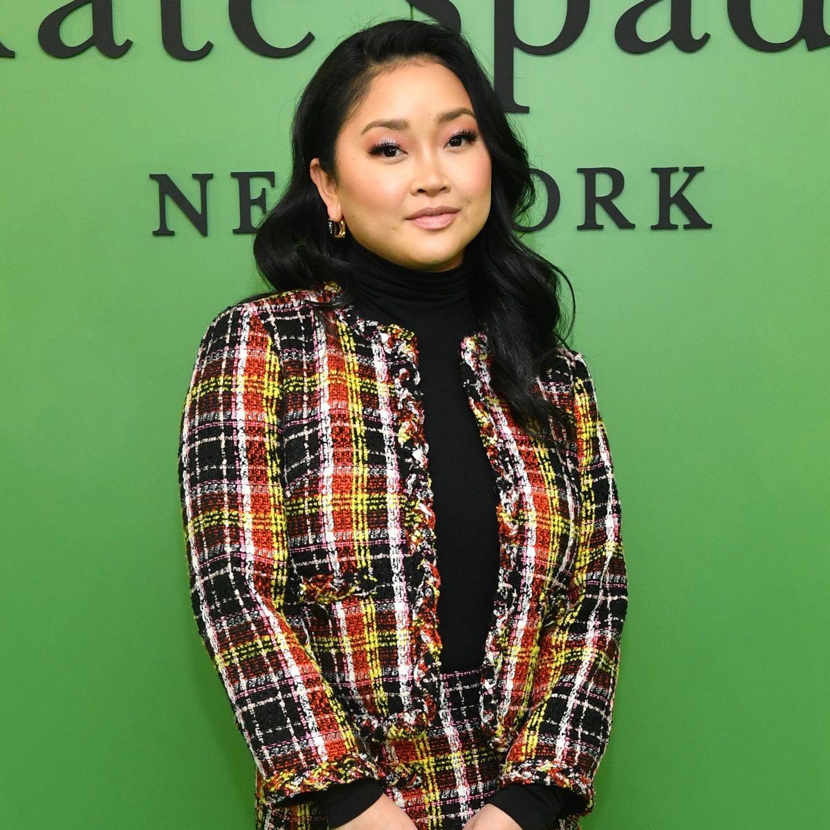 Lana Condor szczegółowo opisuje „czystą dewastację” po śmierci mamy Mary Condor