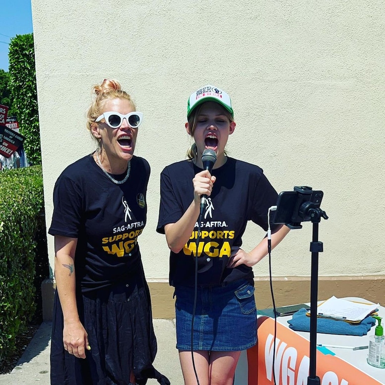 Busy Philipps, Birdie