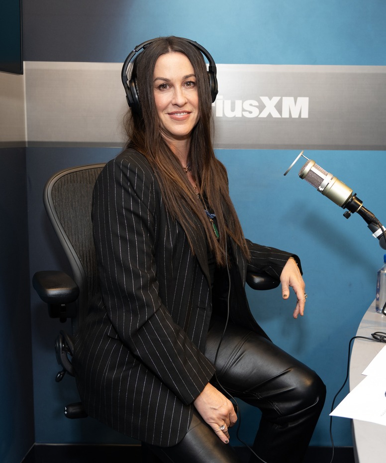 Alanis Morissette, Big Pic