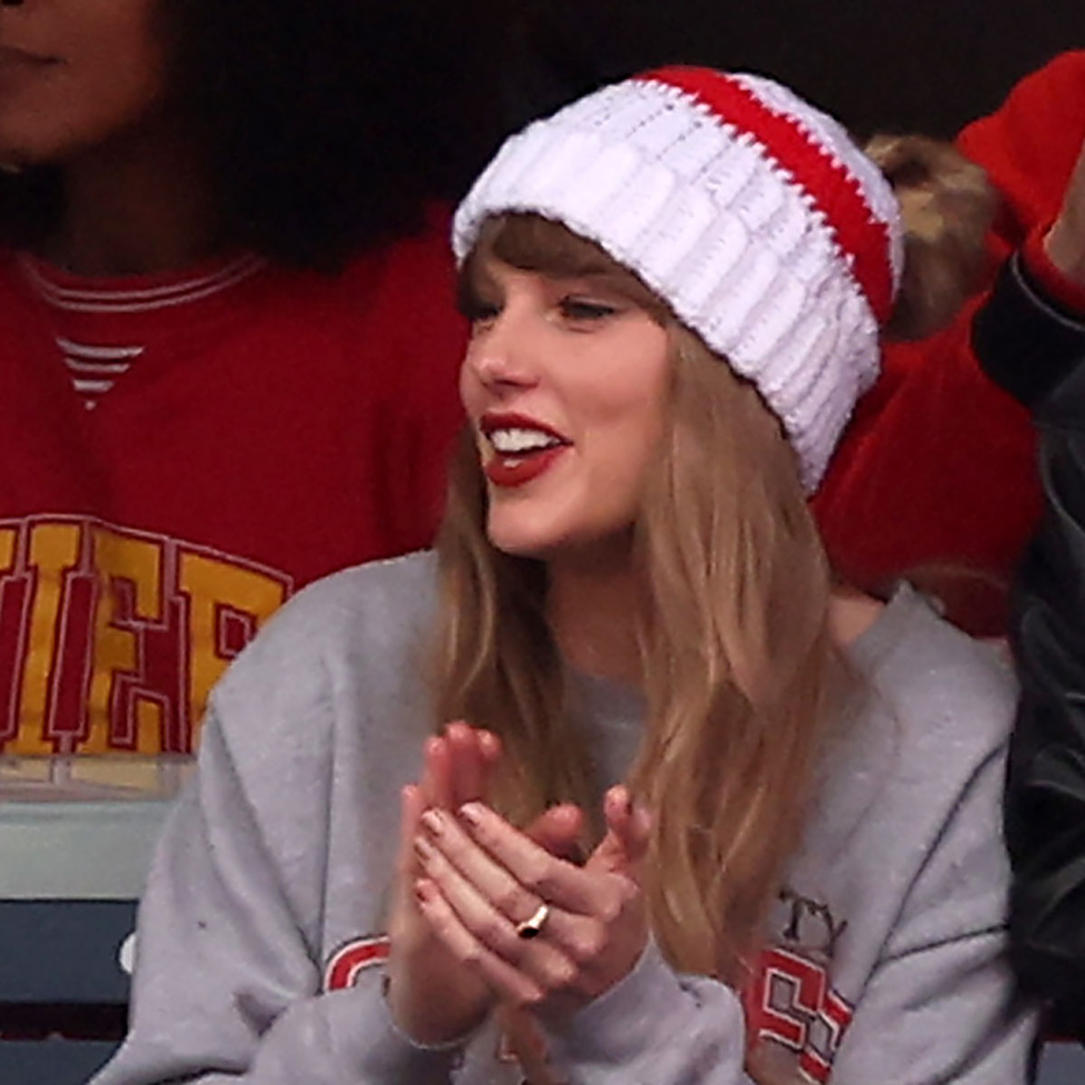 Taylor Swift Tackles the Cold for Travis Kelce’s AFC Wild Card Game