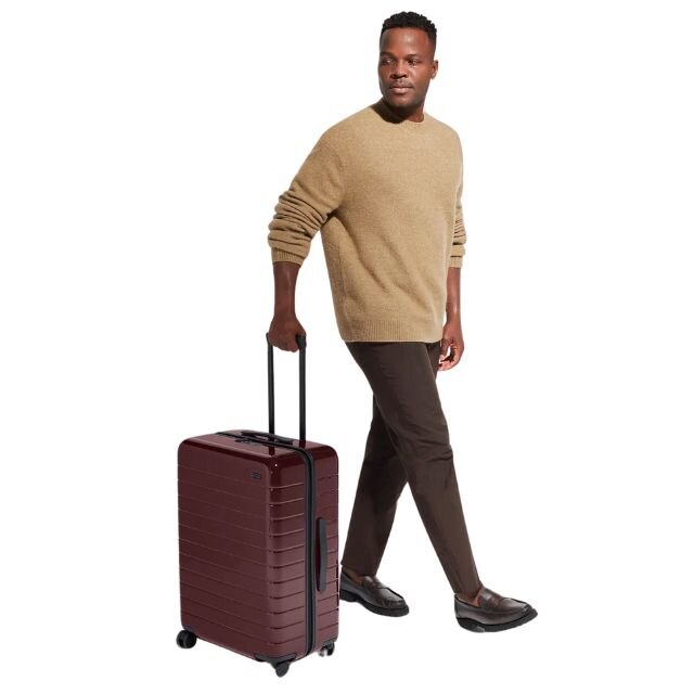 Away medium suitcase online