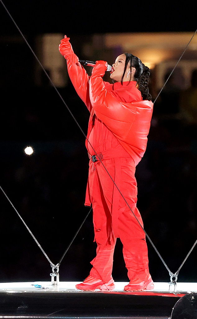Rihanna Stuns Without Gimmicks During the 2023 Super Bowl Halftime Show