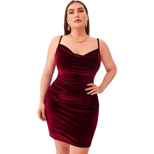 Curvy Shine - Differences Between Plus Size 