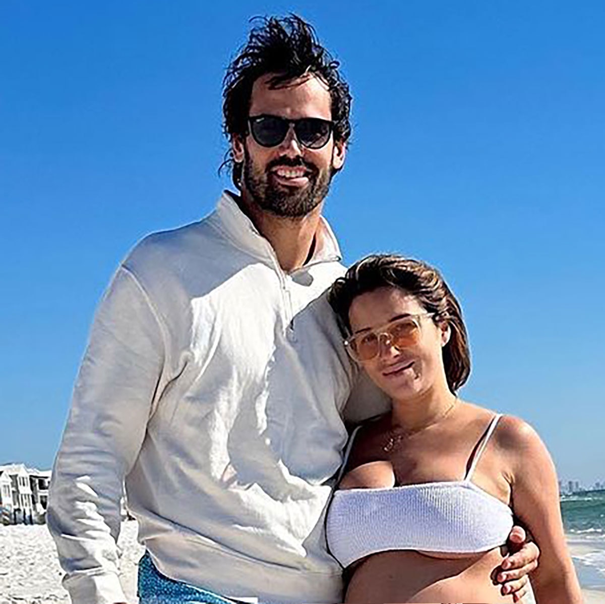 Jessie James Decker, Eric Decker, Beach, Pregnant, Instagram, 2023