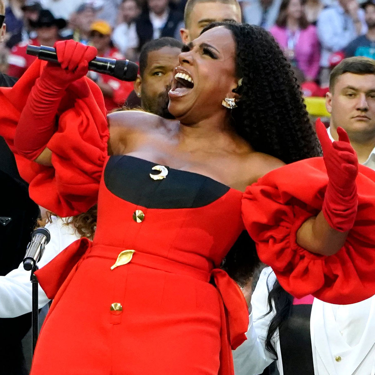 Sheryl Lee Ralph Reacts to Lip-Sync Speculation After 2023 Super Bowl Performance – E! Online