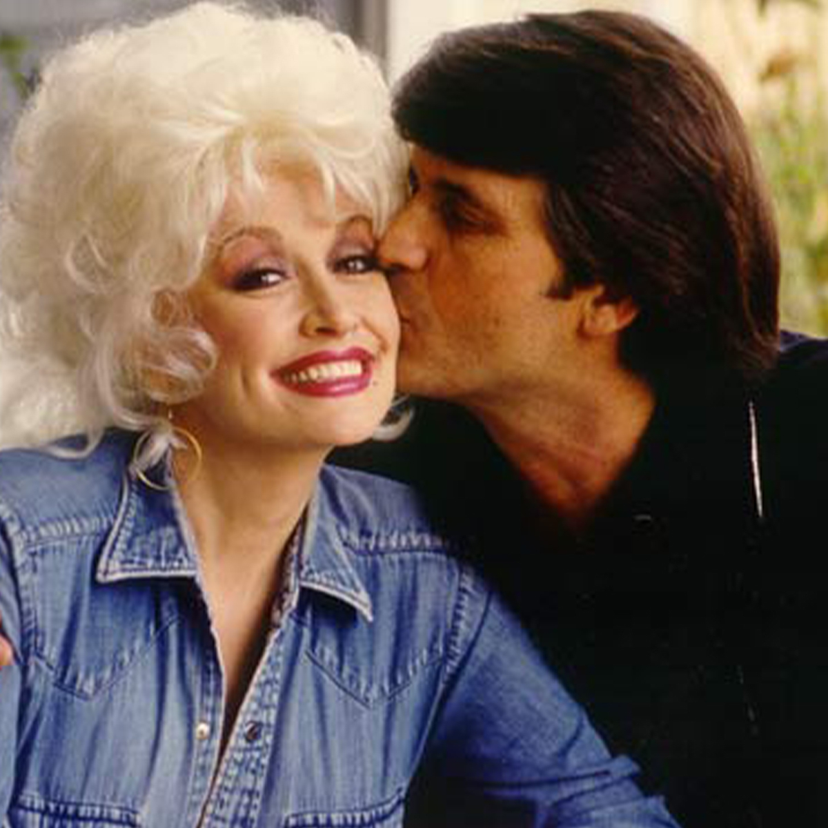 Inside Dolly Parton’s Ultra-Private Romance With Husband Carl Dean