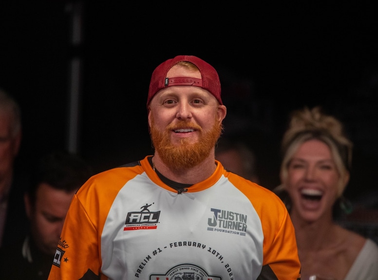 Justin Turner, Stars Playing Cornhole