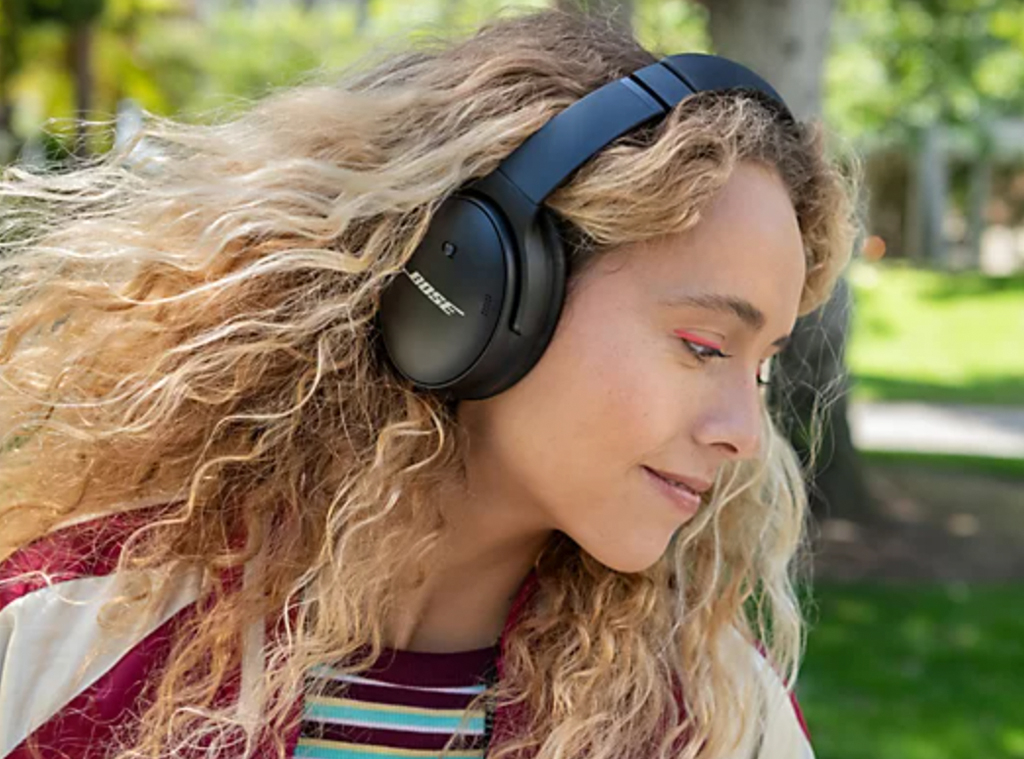 Derfor Lignende sekvens Save $50 on These Top-Rated Bose Headphones That Live up to the Hype - E!  Online