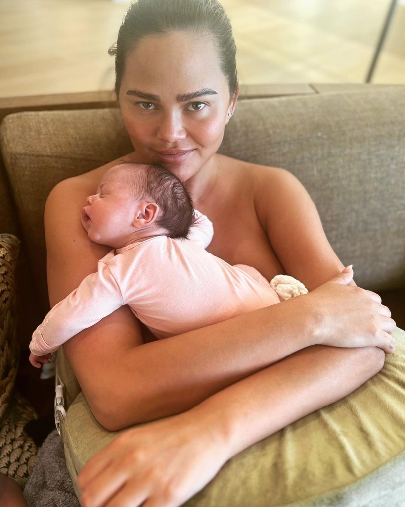 Chrissy Teigen, Esti Stephens, Instagram