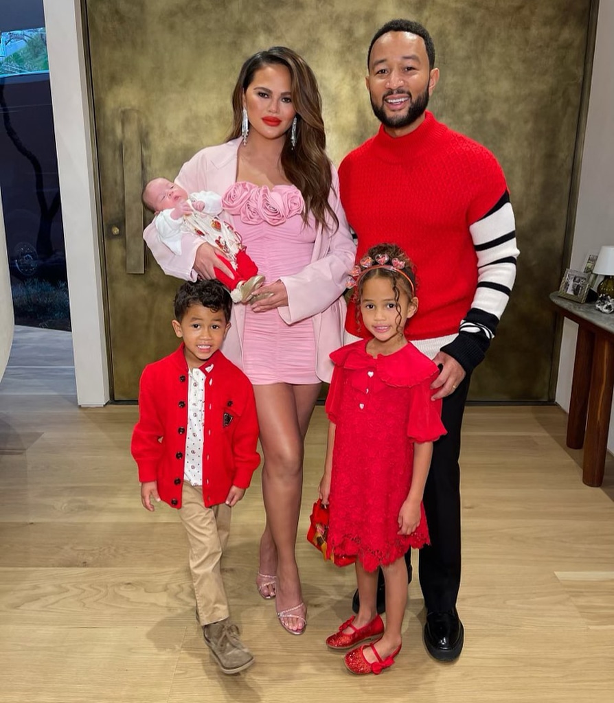 Chrissy Teigen, John Legend, Miles Stephens, Luna Stephens, Esti Stephens