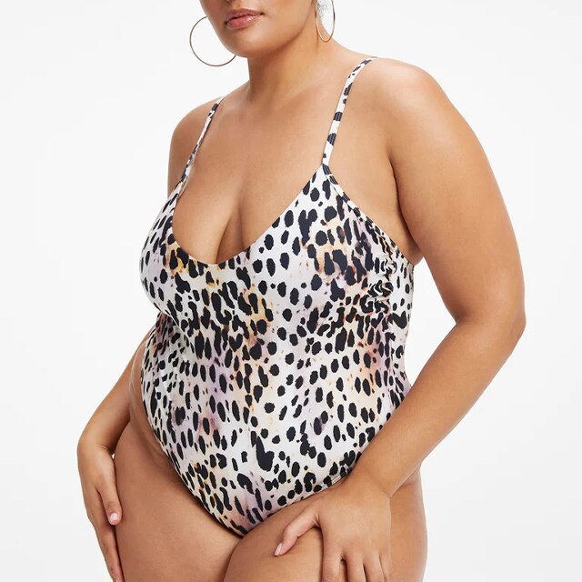 5 Cute Swimsuits That Are Actually Supportive - Betches