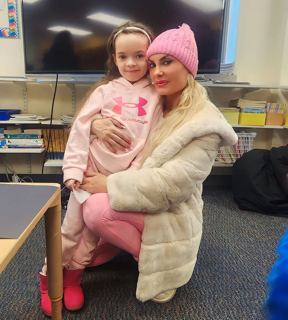 Coco Austin and mini-me daughter Chanel look super cute as they
