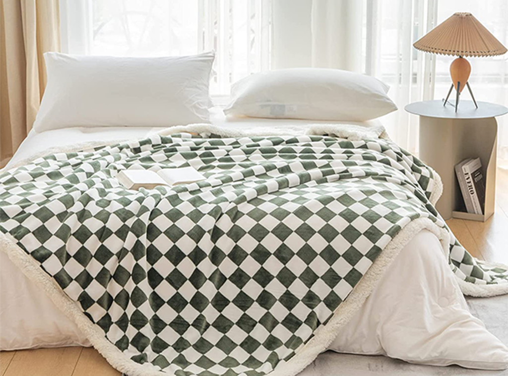 Warm Fleece Warm Blanket Home Sofa Bed Cover Throw Blankets Bedding  Bedspread