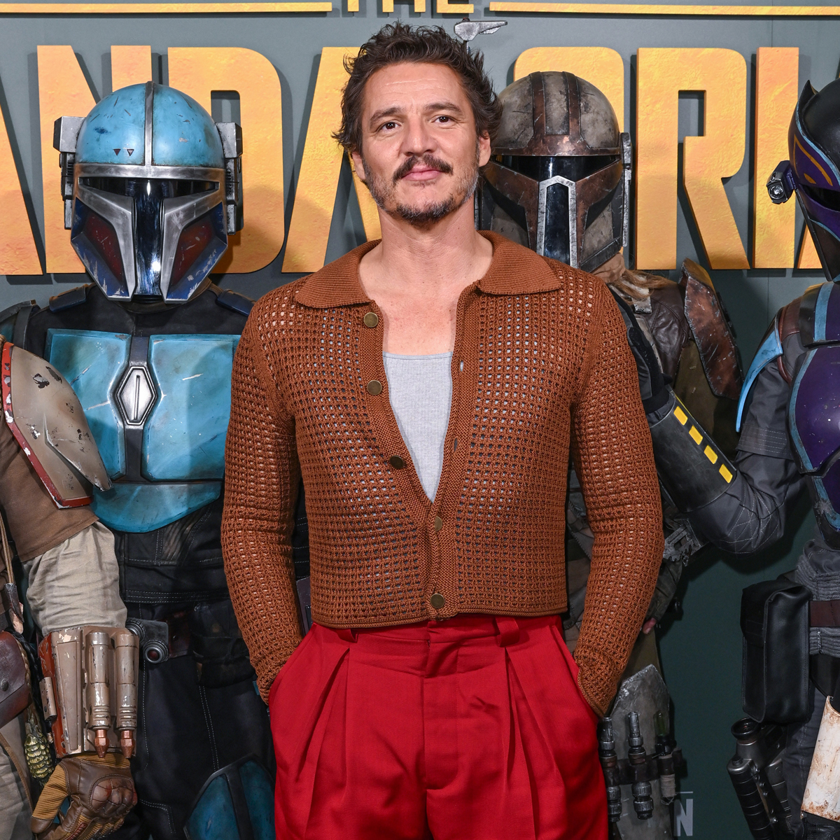 Mandalorian season 3: Star Wars actor Pedro Pascal answers kid questions -  BBC Newsround