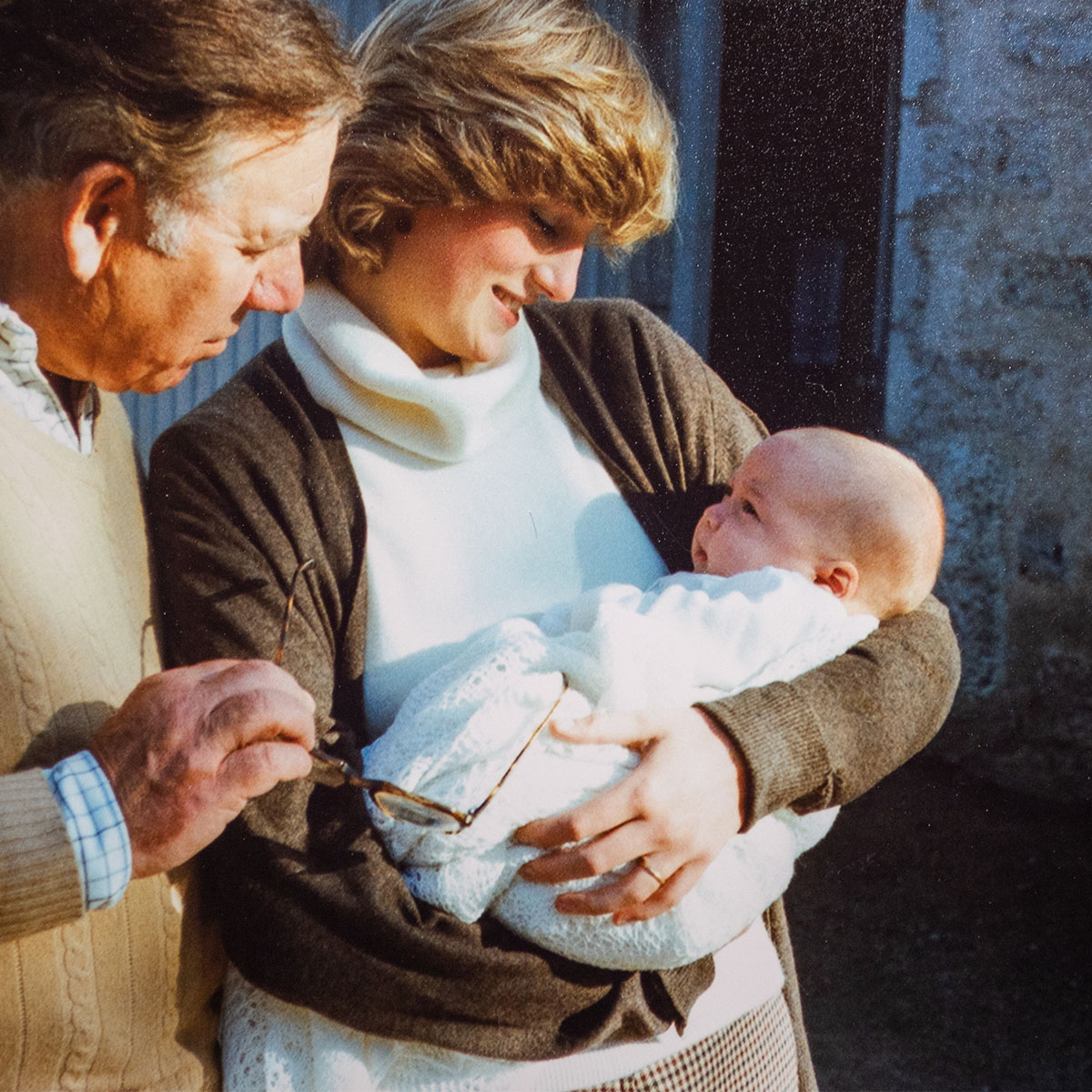 Princess Diana Appears with Baby Prince William and King Charles in Never-Before-Seen Photos – E! Online