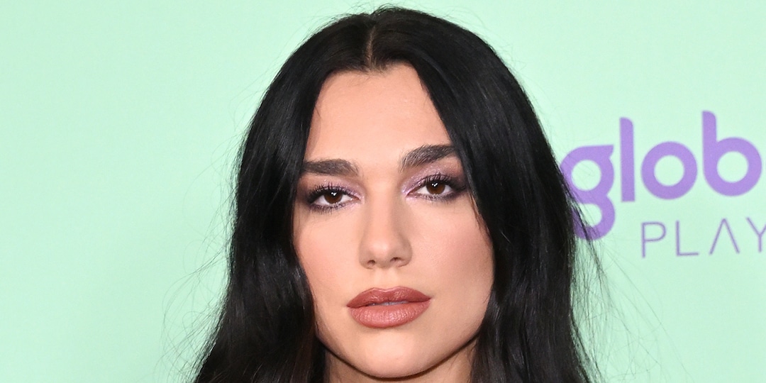 Dua Lipa's Dress Just Might Be the Most Polarizing Golden Globes Look Dua Lipa's Dress Just Might Be the Most Polarizing Golden Globes Look