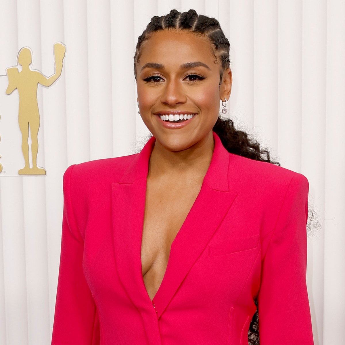 Ariana DeBose Did The Thing at 2023 SAG Awards After Viral BAFTAs Rap ...