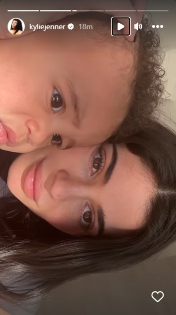 วันหยุดที่อิตาลีของ Kylie Jenner กับเด็กๆ Stormi และ Aire เป็นความรักที่บริสุทธิ์