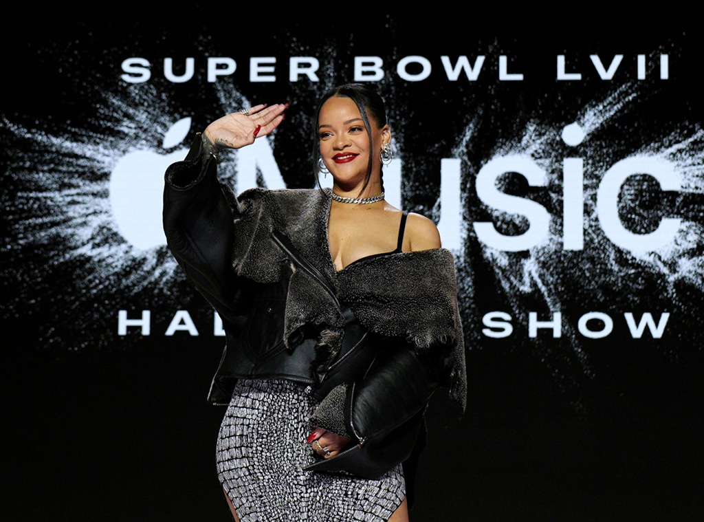 How Motherhood Inspired Rihanna to Take on Super Bowl Halftime Show - E! Online