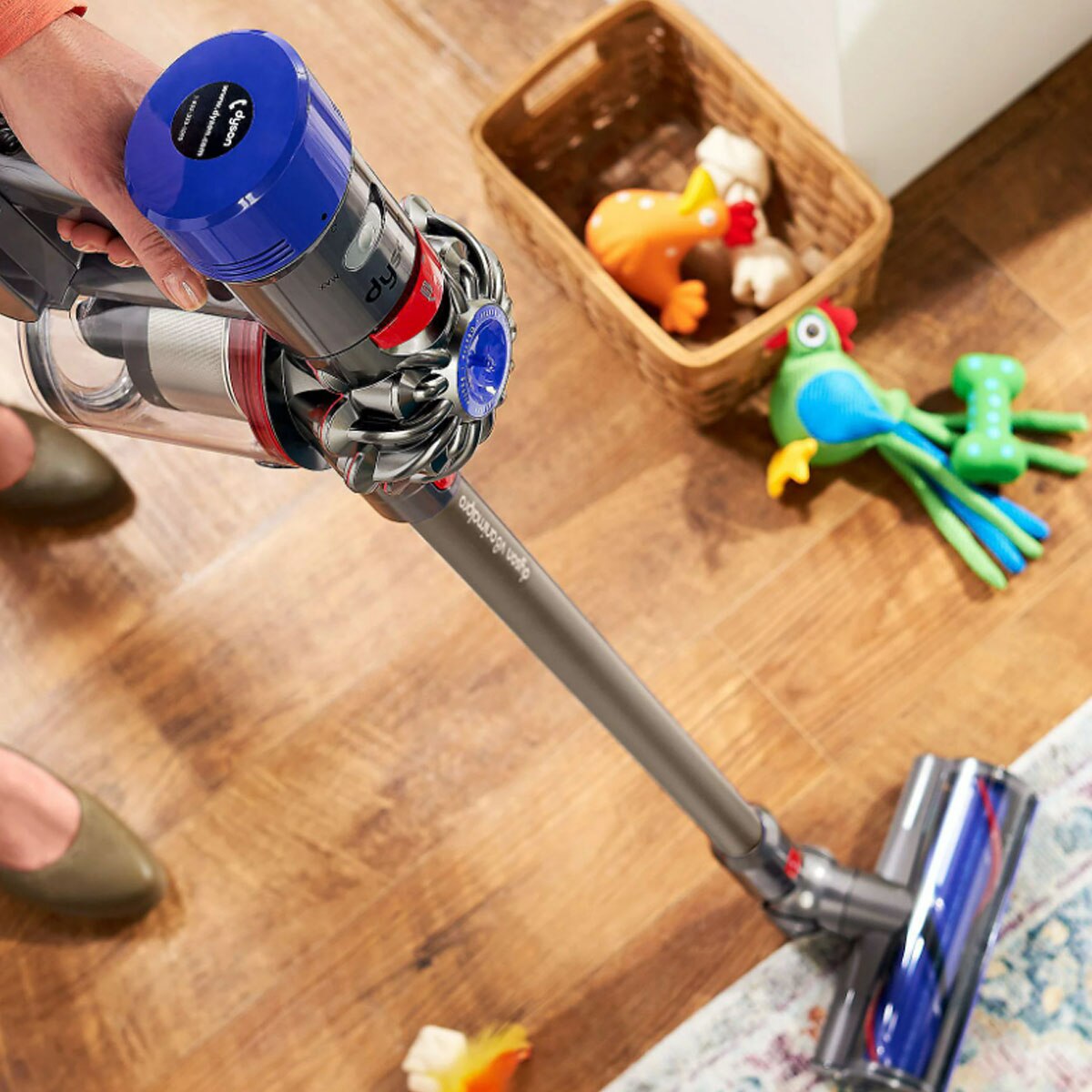 Save $100 On This Dyson V8 Cordless Vacuum Deal Before It Sells