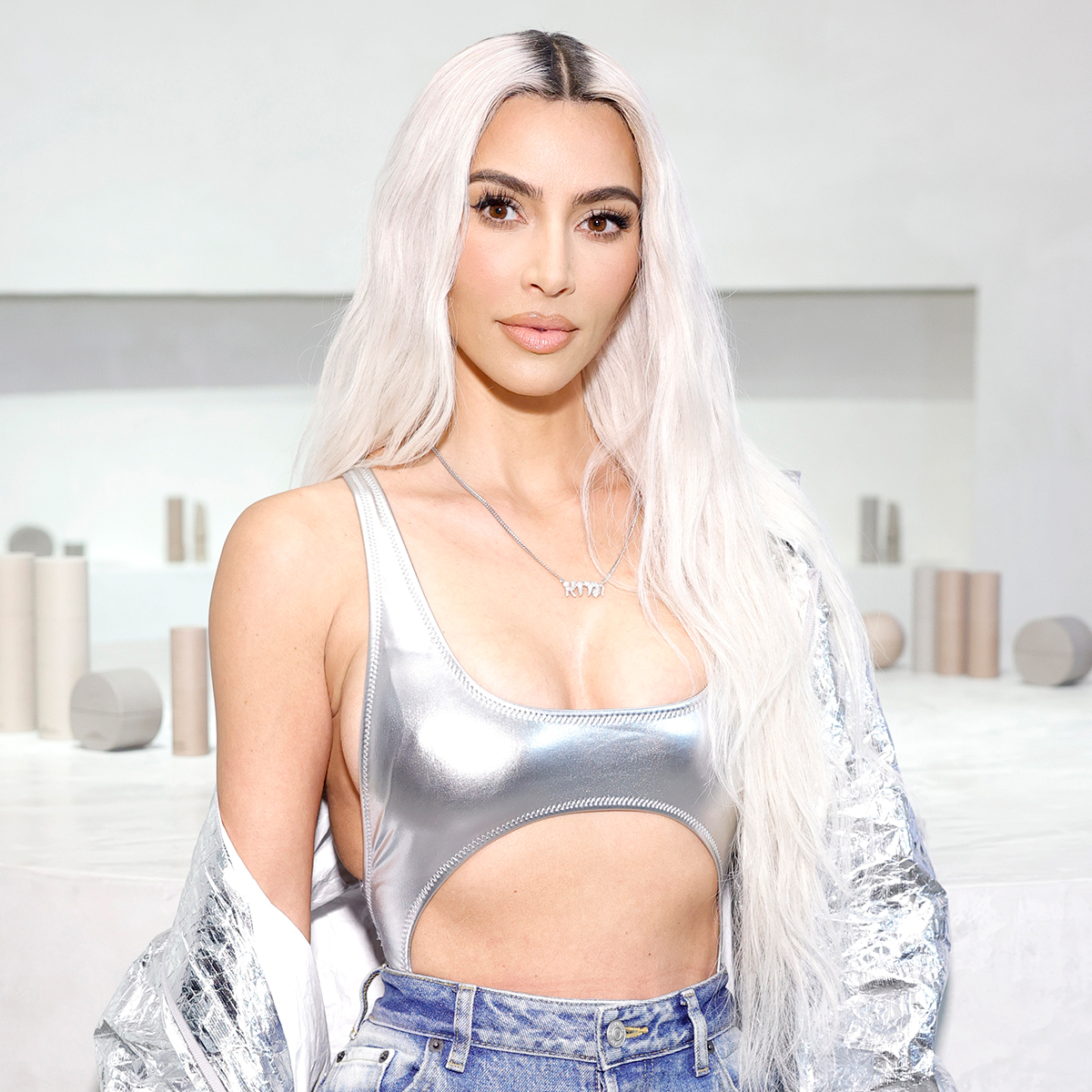 Kim Kardashian’s Bangin’ New Hairstyle Will Have You Booking a Salon Appointment – E! Online