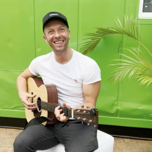 Chris Martin curte roda de samba em bar de São Paulo após shows na ...