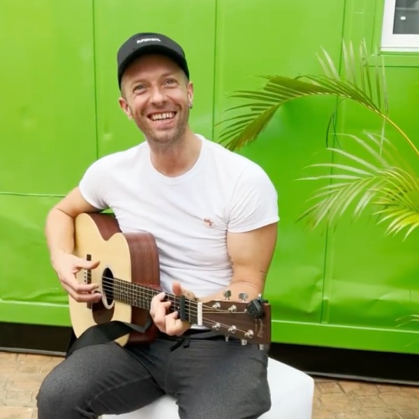 Chris Martin curte roda de samba em bar de São Paulo após shows na ...