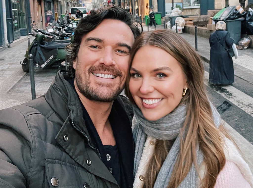 Bachelorette's Hannah Brown Marries Adam Woolard Bachelorette's Hannah Brown Marries Adam Woolard