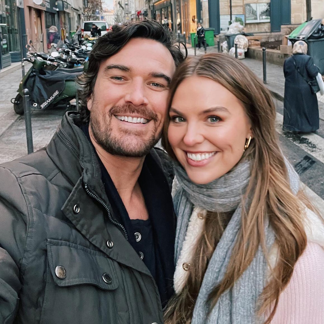Bachelorette’s Hannah Brown, Adam Woolard Obtain Marriage License