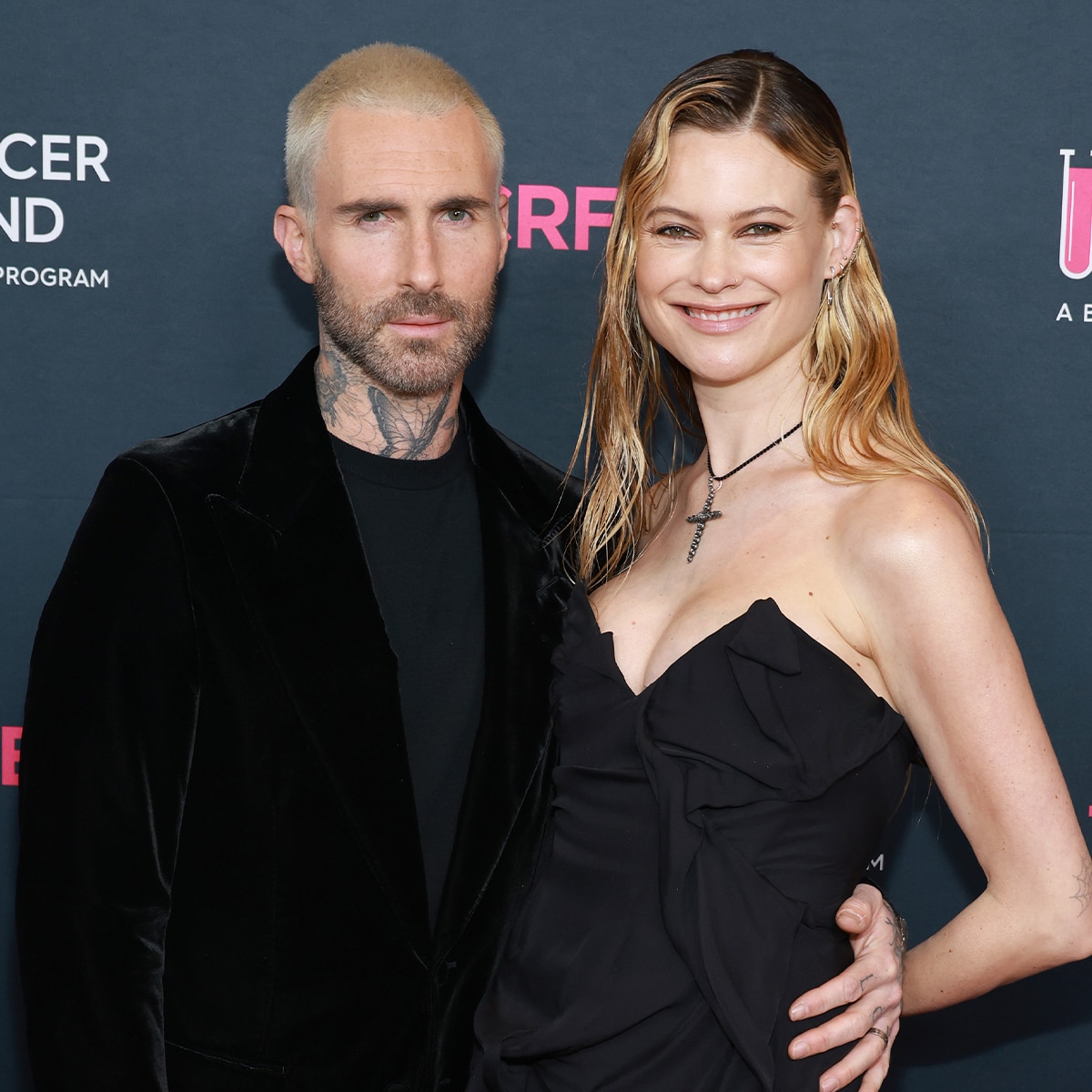 Behati Prinsloo, Adam Levine