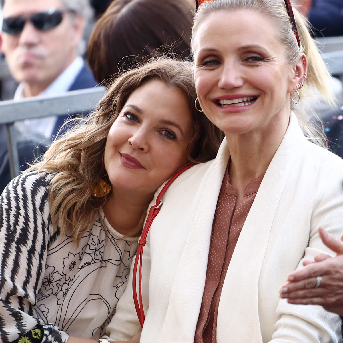 How Cameron Diaz Supported BFF Drew Barrymore Through “Difficult” Alcohol Struggle – E! Online