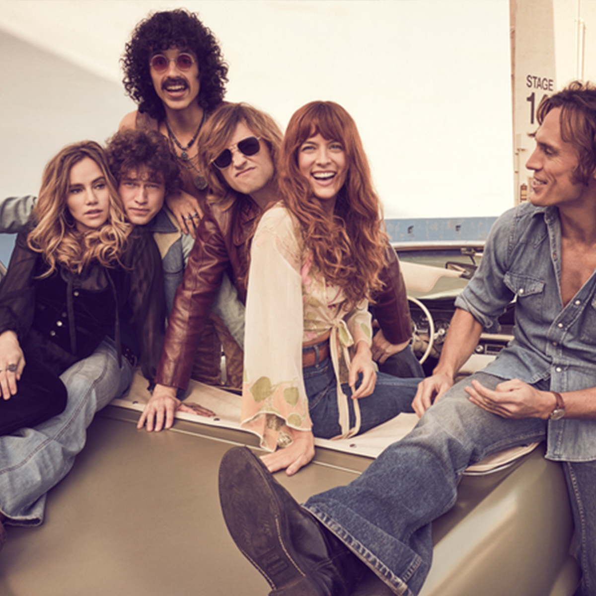 Digging Daisy Jones & The Six’s ’70s Style? Amazon’s Epic Collection Is the Vibe – E! Online