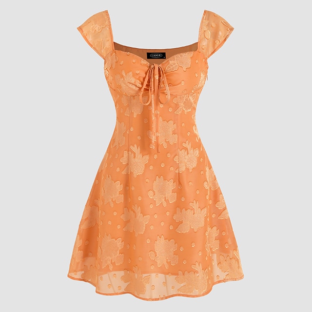 20 Stylish Dresses That Will Match Any Graduation Robe Color