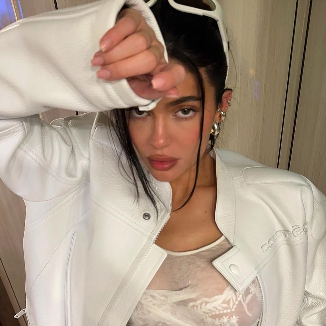 Kylie Jenner Gives Casual Chic Clothing A Whole New Stylish Meaning