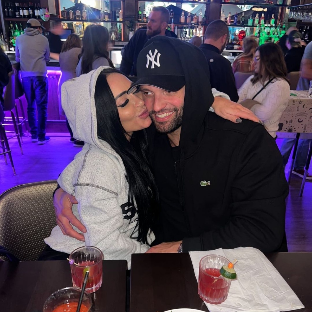 <div>Jersey Shore's Angelina Pivarnick Engaged to Vinny Tortorella</div>