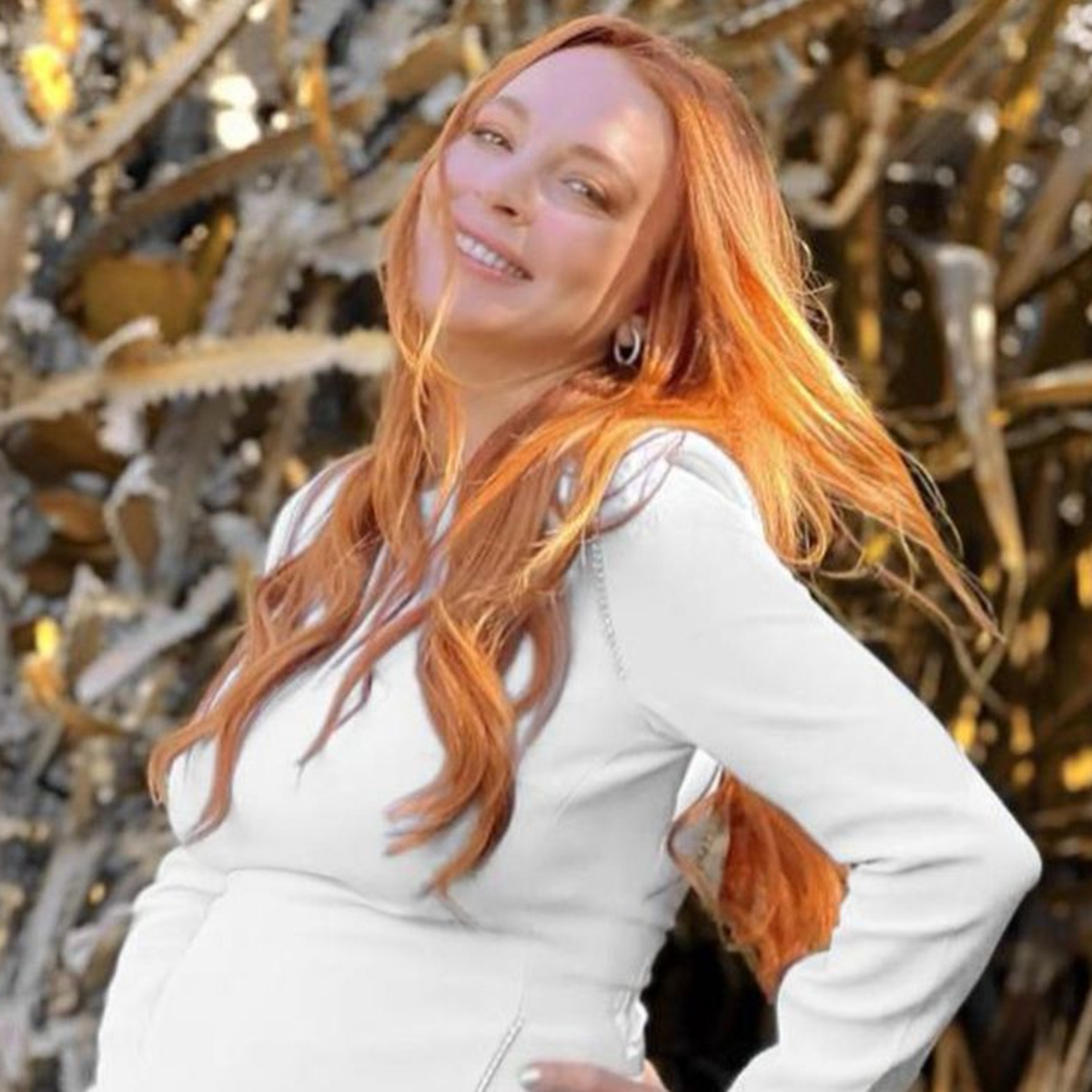Pregnant Lindsay Lohan Shares New Selfie as She Turns 37